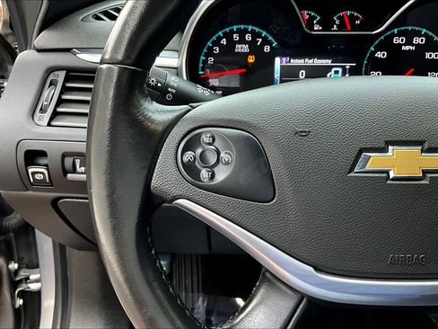 Used 2019 Chevrolet Impala LT image 11