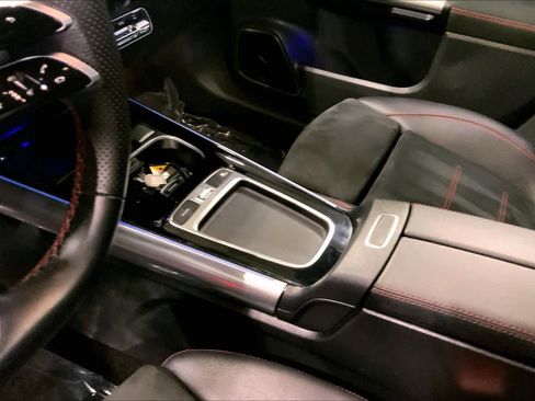 Used 2024 Mercedes-Benz GLA 250 GLA 250 image 17