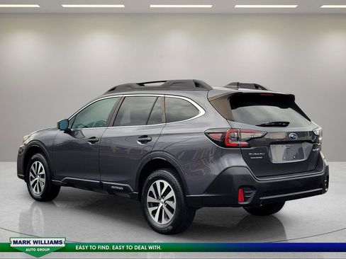Used 2022 Subaru Outback Premium image 6