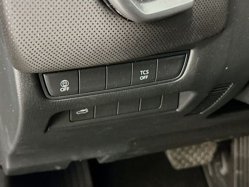 Used 2025 MAZDA CX-50 AWD 2.5 S w/ Premium Package image 17