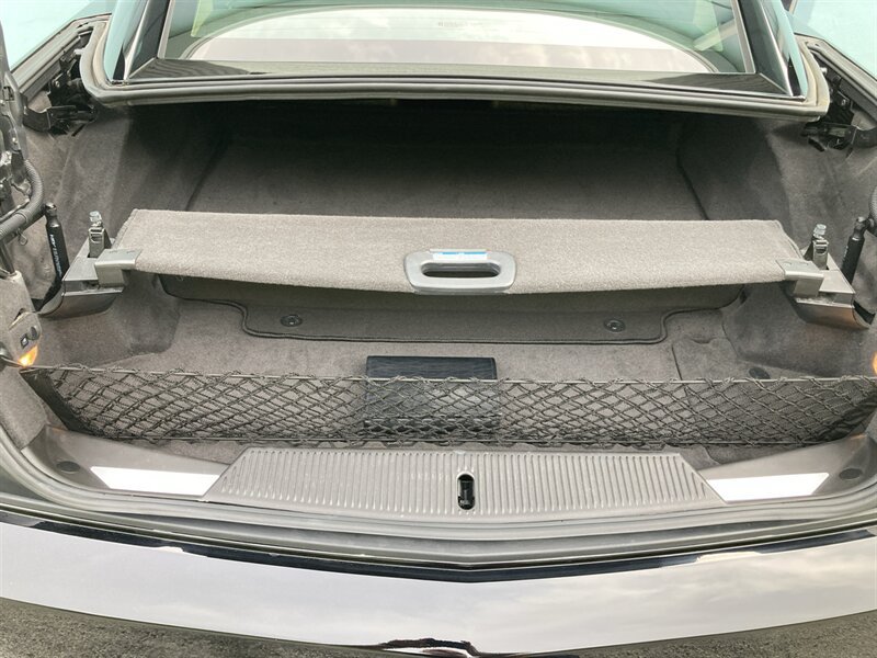Used 2009 Cadillac XLR RWD image 30