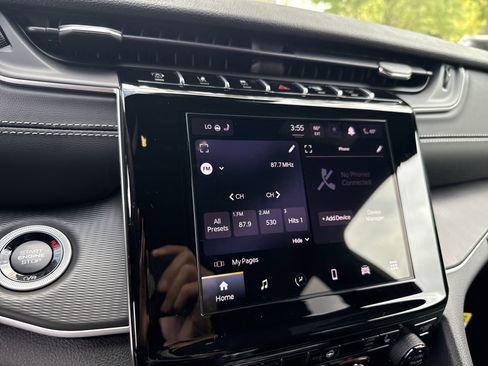 New 2025 Jeep Grand Cherokee Altitude image 28