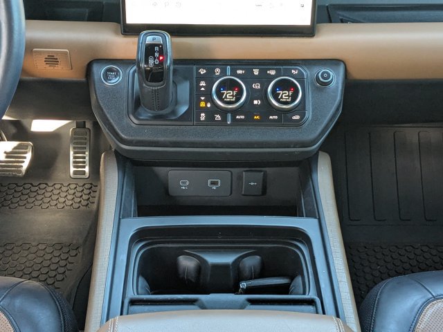 Used 2022 Land Rover Defender 110 X AWD/4WD image 18