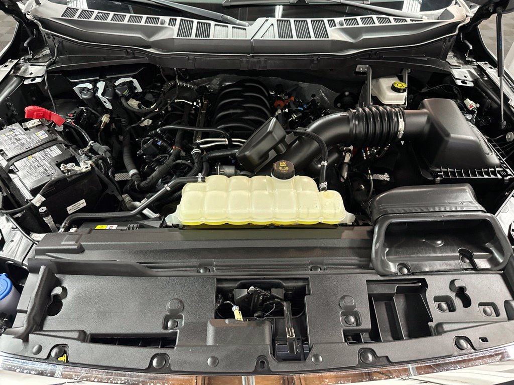 Used 2025 Ford F150 Lariat AWD/4WD image 37