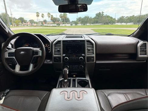 Used 2015 Ford F150 King Ranch w/ Equipment Group 601A Luxury AWD/4WD image 11
