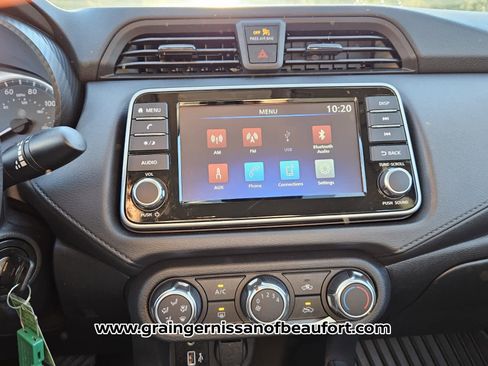 Used 2025 Nissan Versa S w/ Trunk Package image 8