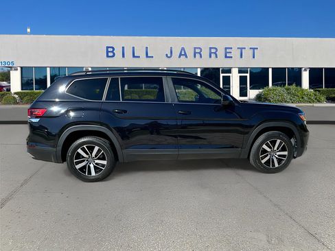 Used 2023 Volkswagen Atlas SE image 8