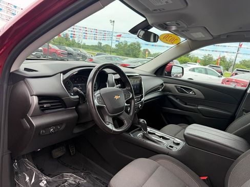 Used 2020 Chevrolet Traverse LT AWD/4WD image 14