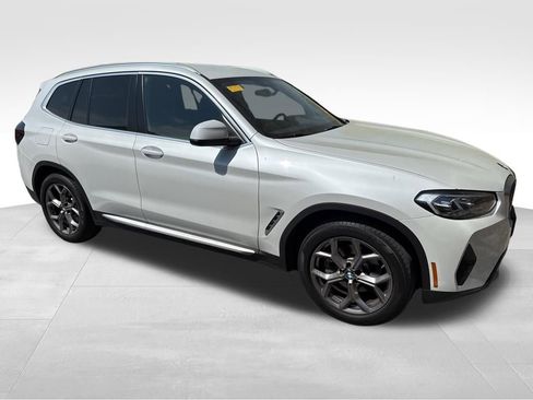Used 2022 BMW X3 xDrive30i image 2