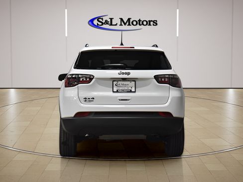 New 2026 Jeep Compass Latitude w/ Sun and Sound Group AWD/4WD image 6