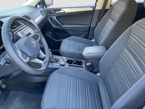 Used 2022 Volkswagen Tiguan S image 8