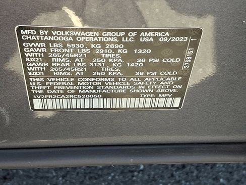 Used 2024 Volkswagen Atlas SEL Premium R-Line AWD/4WD image 29