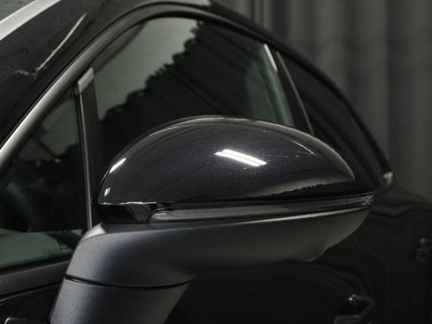 New 2026 Porsche Macan 4 Electric AWD/4WD image 21