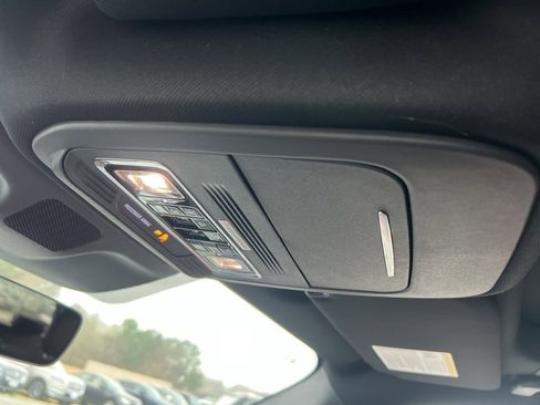 New 2026 Lincoln Navigator Reserve image 13