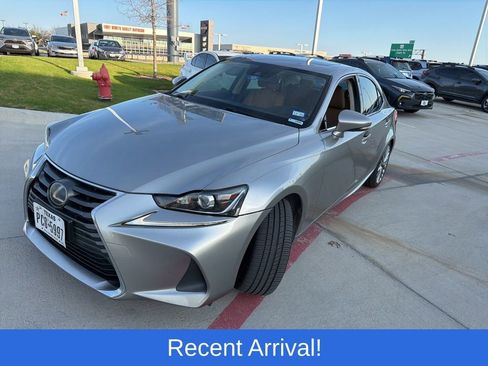 Used 2017 Lexus IS 200t image 1