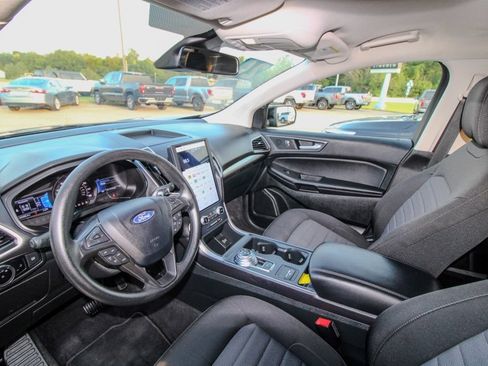 Used 2024 Ford Edge SE w/ Black Appearance Package AWD/4WD image 15