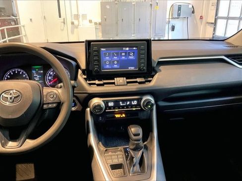 Used 2019 Toyota RAV4 XLE w/ All Weather Liner Package AWD/4WD image 17