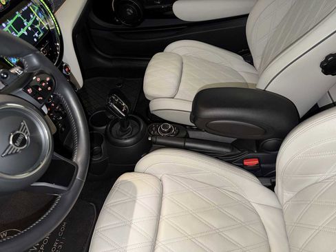 Certified 2024 MINI Cooper S image 19