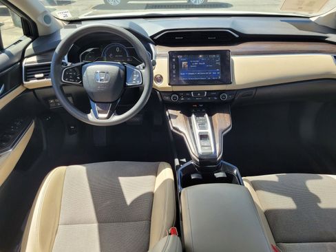 Used 2018 Honda Clarity Plug-In Hybrid image 12