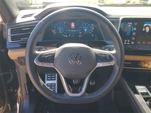 Used 2024 Volkswagen Atlas Cross Sport SEL R-Line image 23