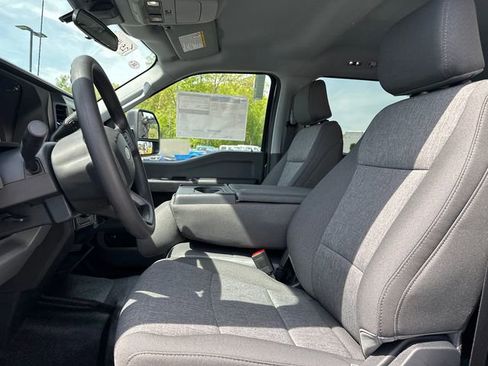 New 2025 Ford F250 XL image 29
