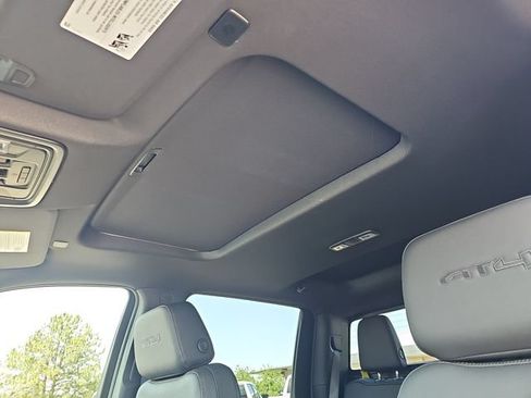 New 2026 GMC Sierra 2500 AT4 w/ AT4 Premium Plus Package AWD/4WD image 15