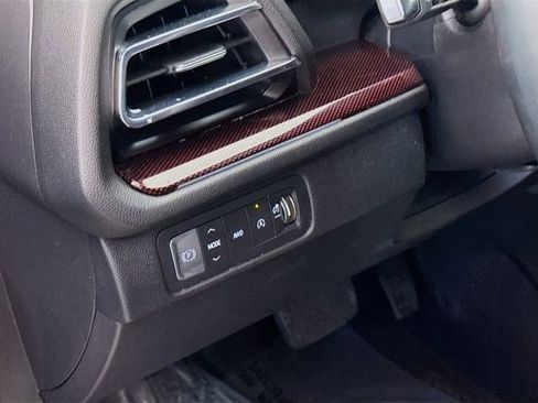Used 2024 Chevrolet Traverse Z71 w/ Enhanced Driving Package AWD/4WD image 12
