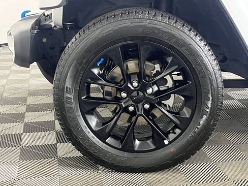 Used 2023 Jeep Wrangler Unlimited Sahara w/ Cold Weather Group image 20