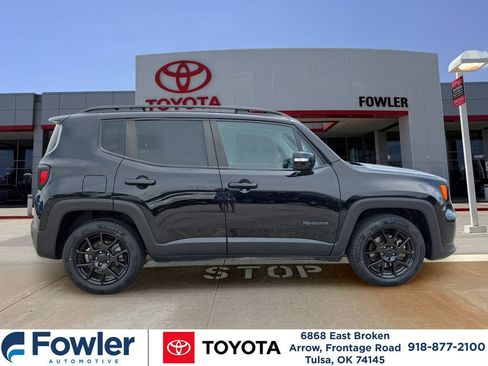 Used 2020 Jeep Renegade Altitude FWD image 6