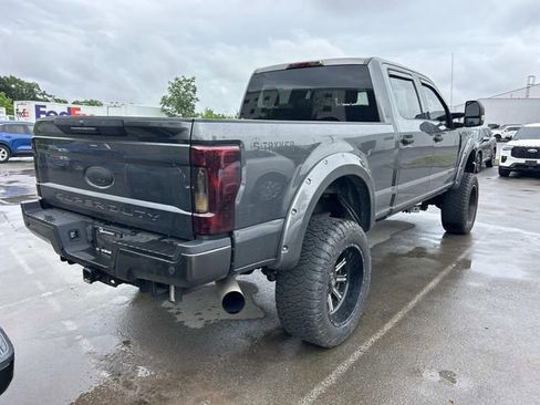 Used 2018 Ford F250 XLT w/ XLT Value Package AWD/4WD image 4