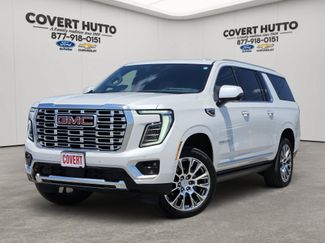 Used 2025 GMC Yukon XL Denali w/ Denali Reserve Package AWD/4WD video 1