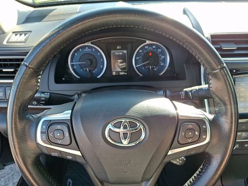 Used 2016 Toyota Camry XLE w/ Moonroof Package FWD image 20