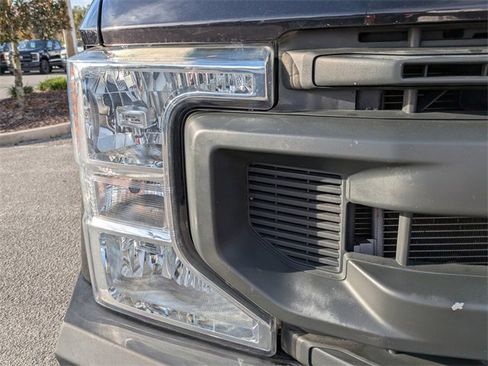 Used 2021 Ford F250 XLT w/ FX4 Off-Road Package image 10