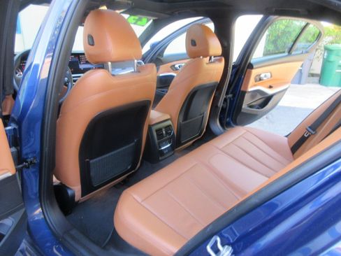 Used 2023 BMW 330i Sedan w/ Driving Assistance Package RWD image 42