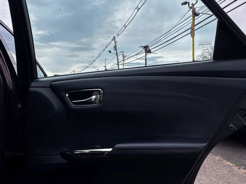 Used 2018 Toyota Avalon XLE Premium image 14