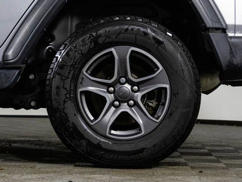 Used 2018 Jeep Wrangler Unlimited Sport S image 42