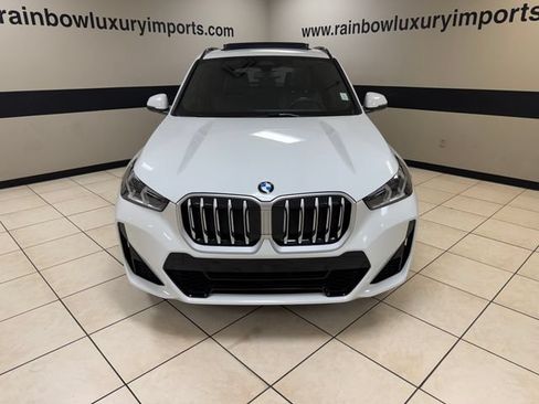 Used 2025 BMW X1 xDrive28i AWD/4WD image 2