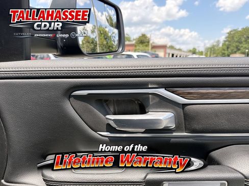 Used 2020 RAM 1500 Laramie AWD/4WD image 27
