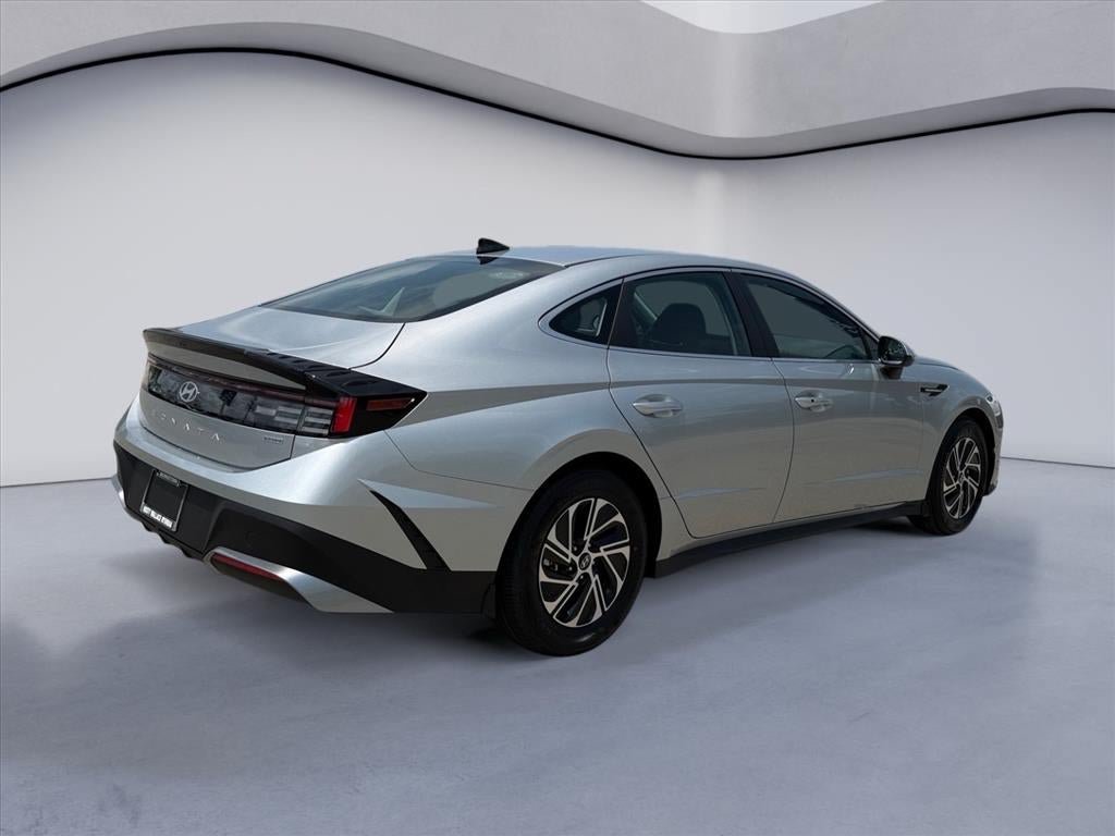 New 2026 Hyundai Sonata Blue FWD image 5