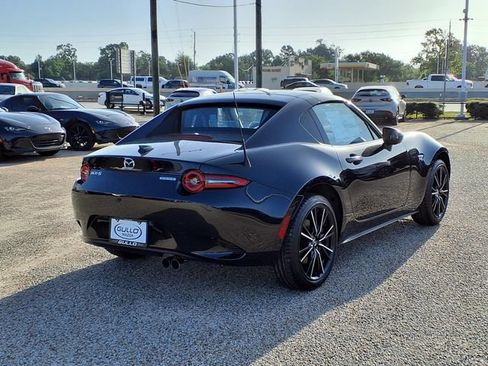 New 2026 MAZDA MX-5 Miata RF Grand Touring RWD image 2