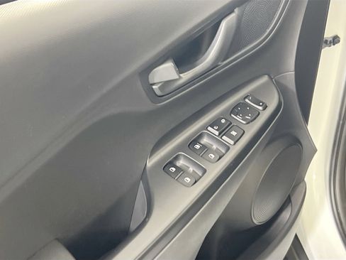 Used 2022 Hyundai Kona SEL w/ Cargo Package image 17