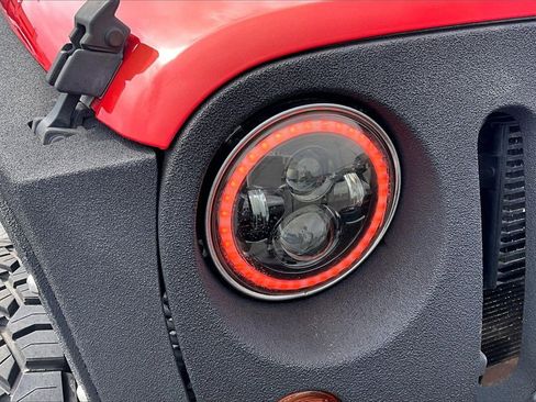 Used 2013 Jeep Wrangler Sport image 29