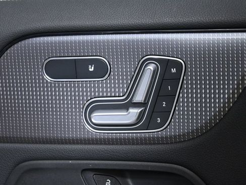 Certified 2022 Mercedes-Benz GLA 250 4MATIC image 28