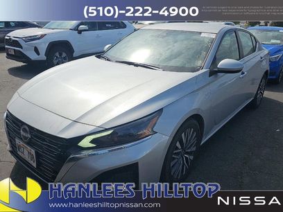 Used 2023 Nissan Altima 2.5 SV