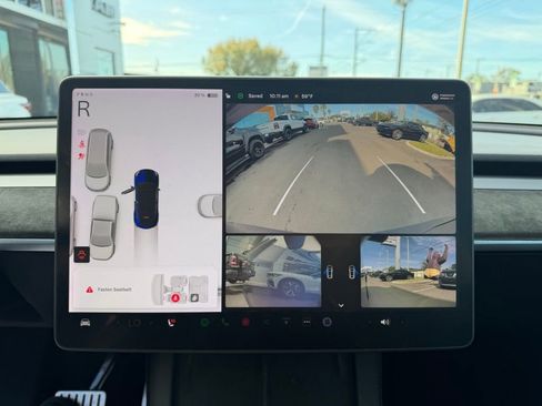 Used 2022 Tesla Model Y Performance image 24