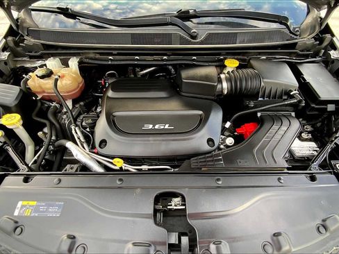 Used 2019 Chrysler Pacifica Limited w/ Advanced Safetytec Group FWD image 30