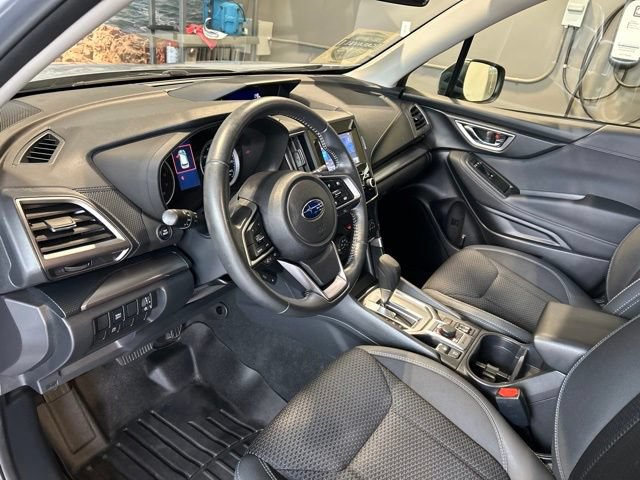 Used 2023 Subaru Forester Premium AWD/4WD image 2