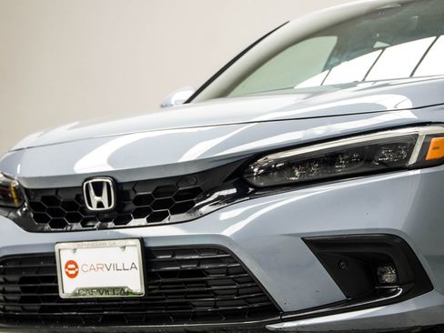 Used 2022 Honda Civic Sport Touring image 2