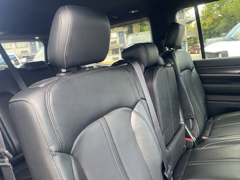 Used 2023 Jeep Wagoneer Series III w/ Preferred Equipment Group image 33