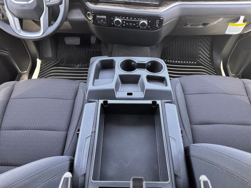 New 2025 GMC Sierra 2500 SLE w/ SLE Value Package; image 19